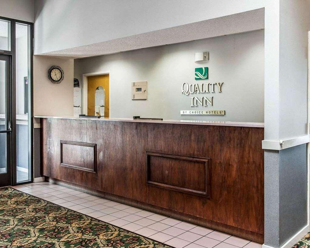 Quality Inn Rochester South Interior photo