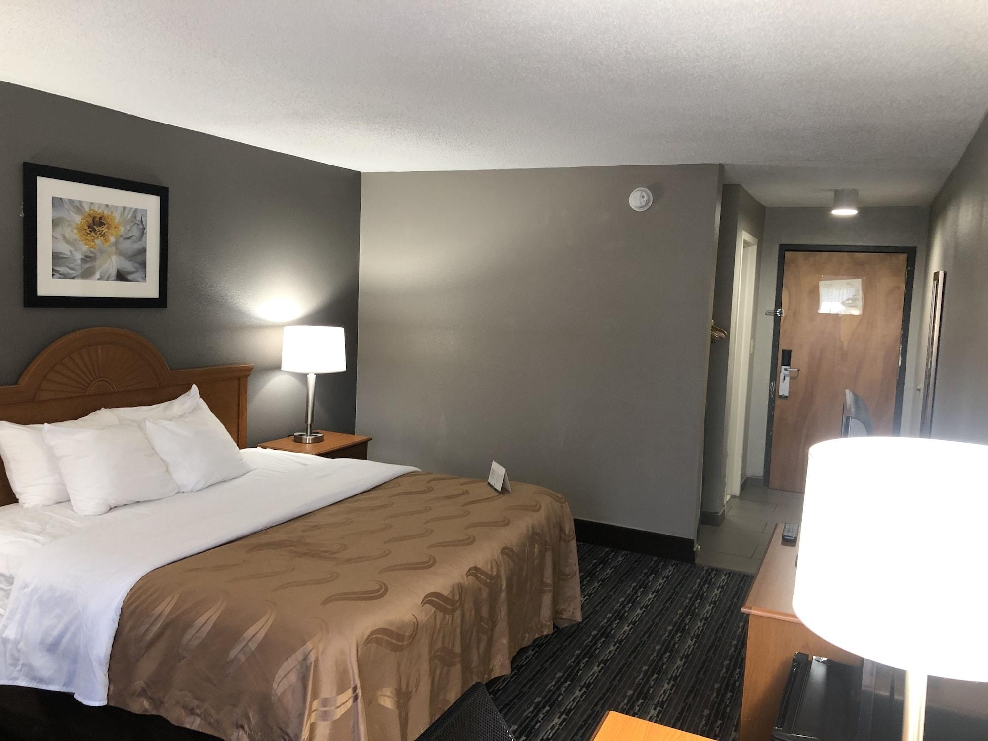 Quality Inn Rochester South Exterior photo