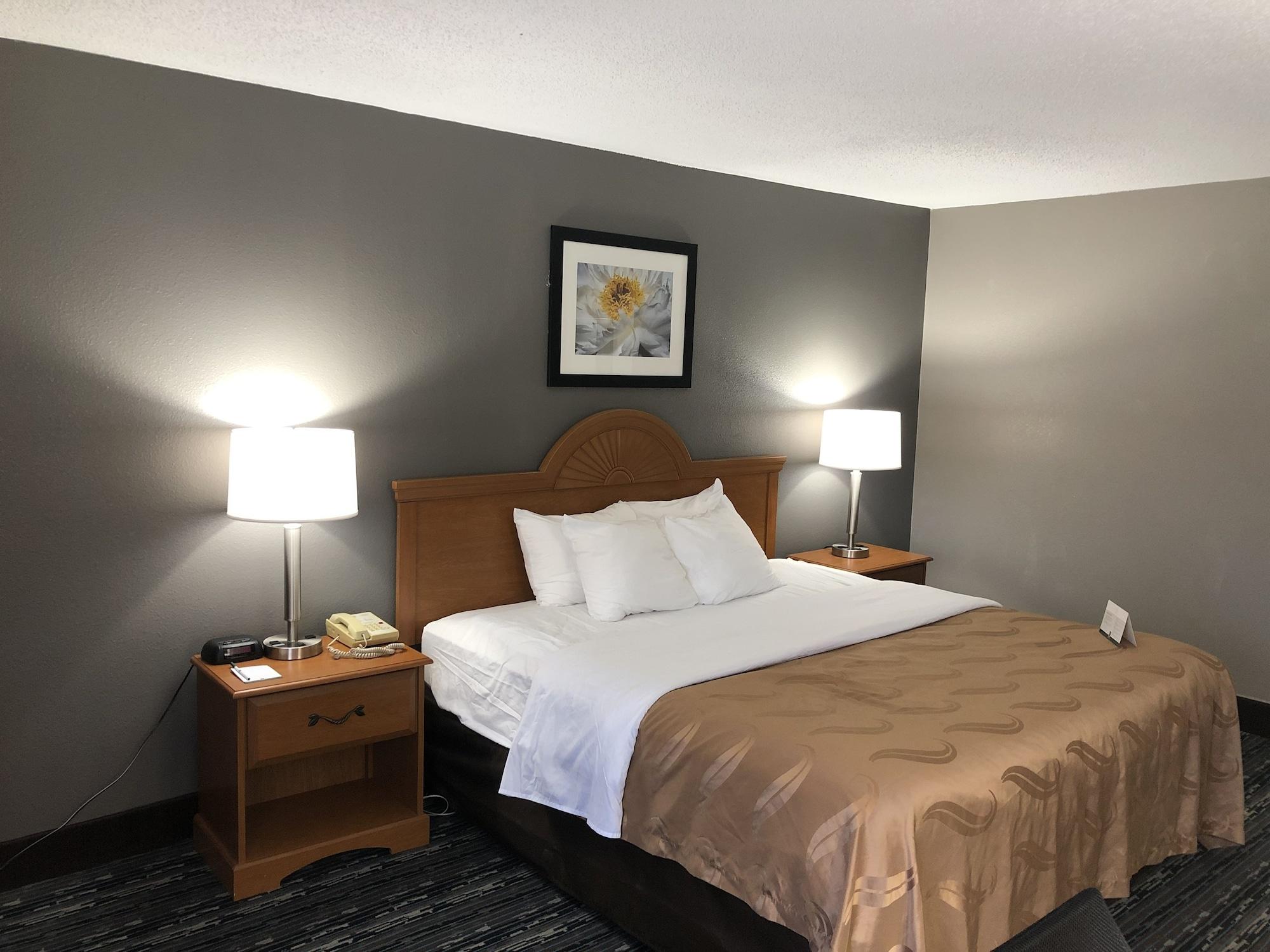Quality Inn Rochester South Exterior photo