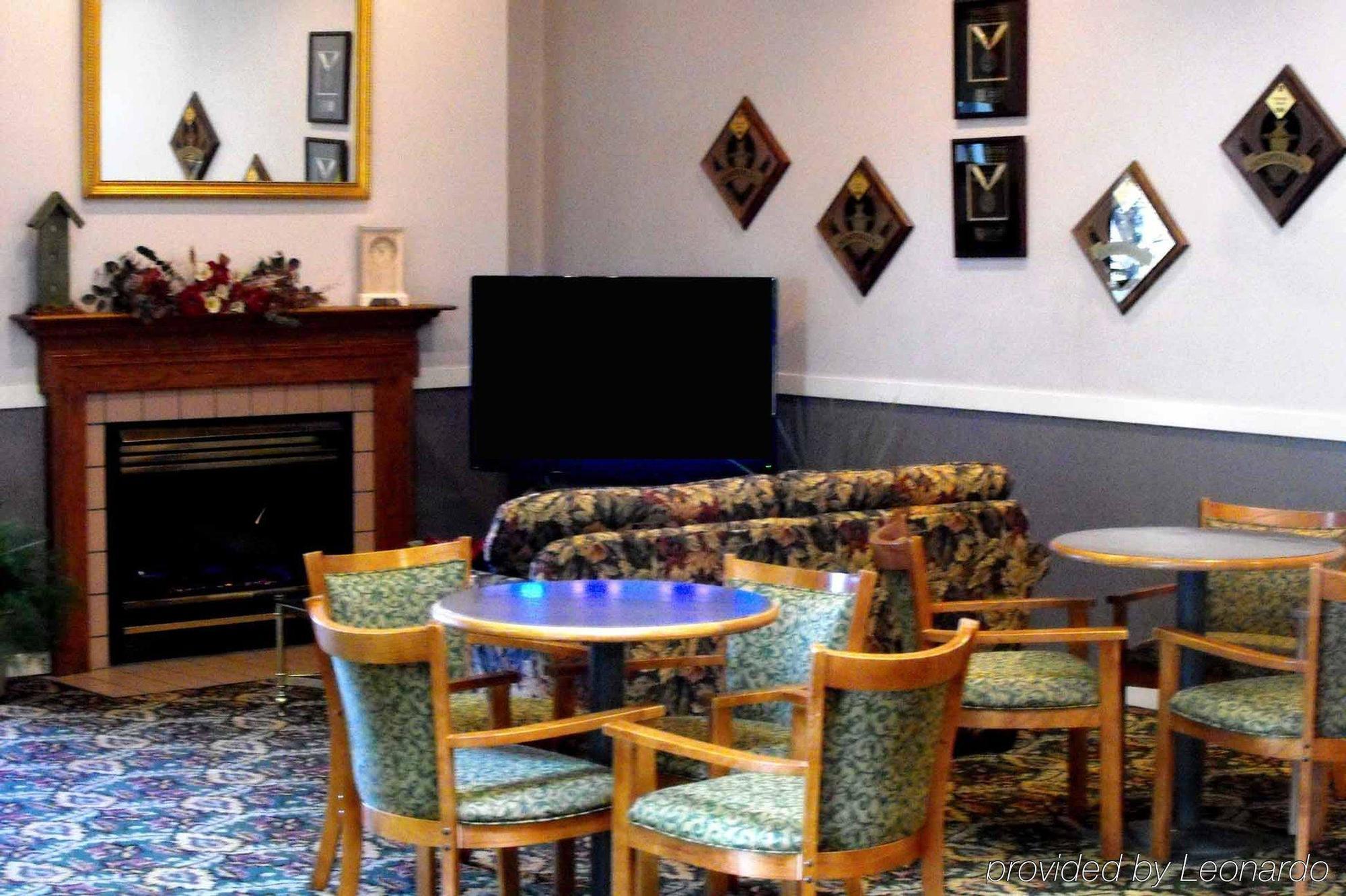 Quality Inn Rochester South Restaurant photo